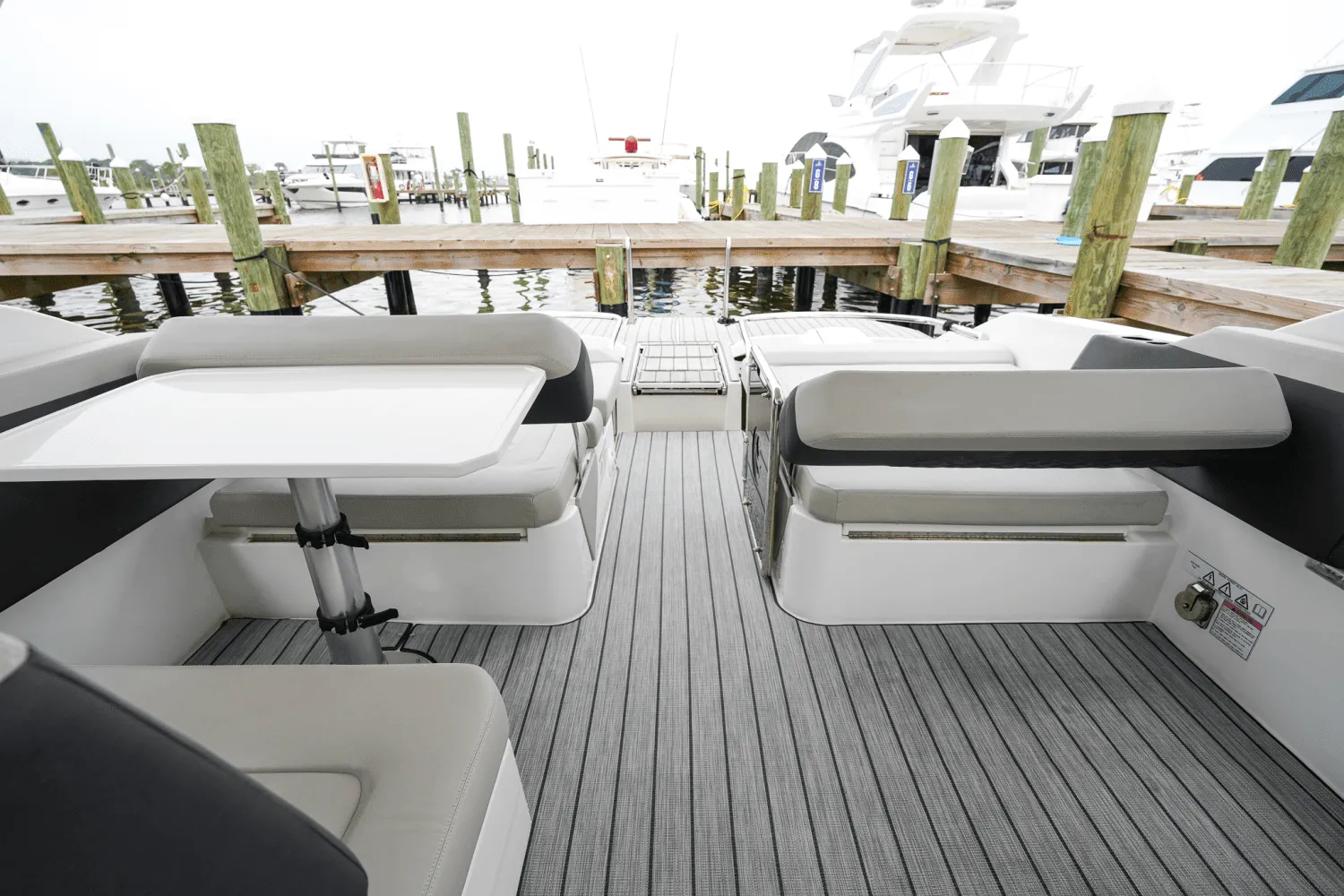 2020 Aquila 32 SPORT Image Thumbnail #22