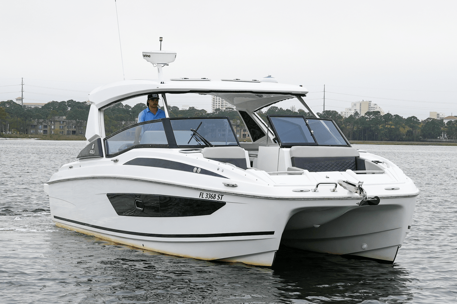 2020 Aquila 32 SPORT Image Thumbnail #2