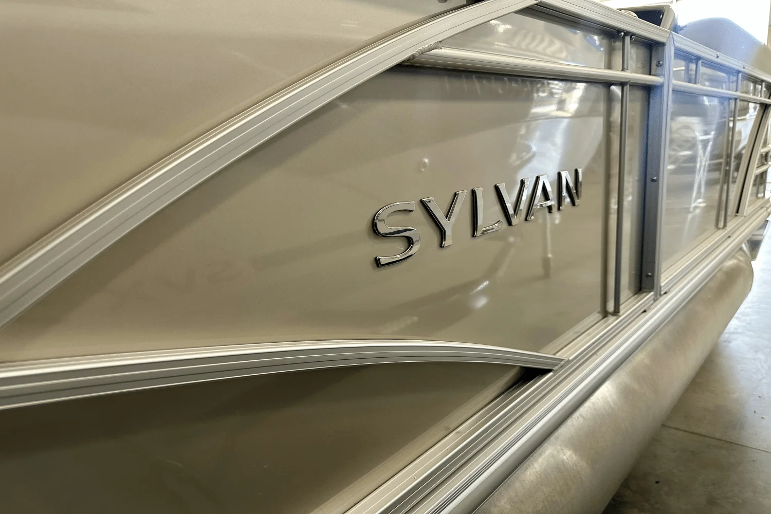 2024 Sylvan MIRAGE 8524 Image Thumbnail #3
