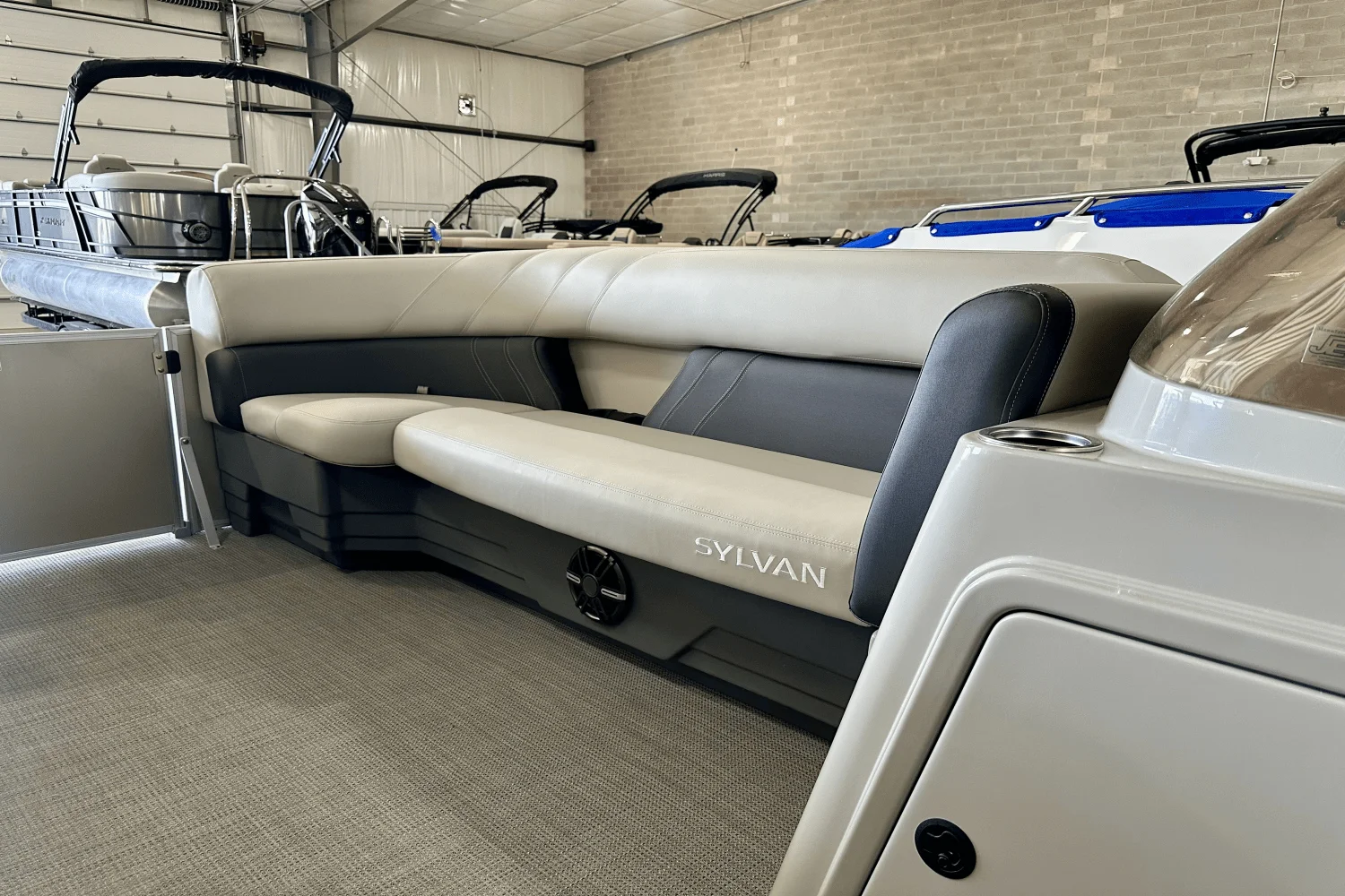 2024 Sylvan MIRAGE 8524 Image Thumbnail #8