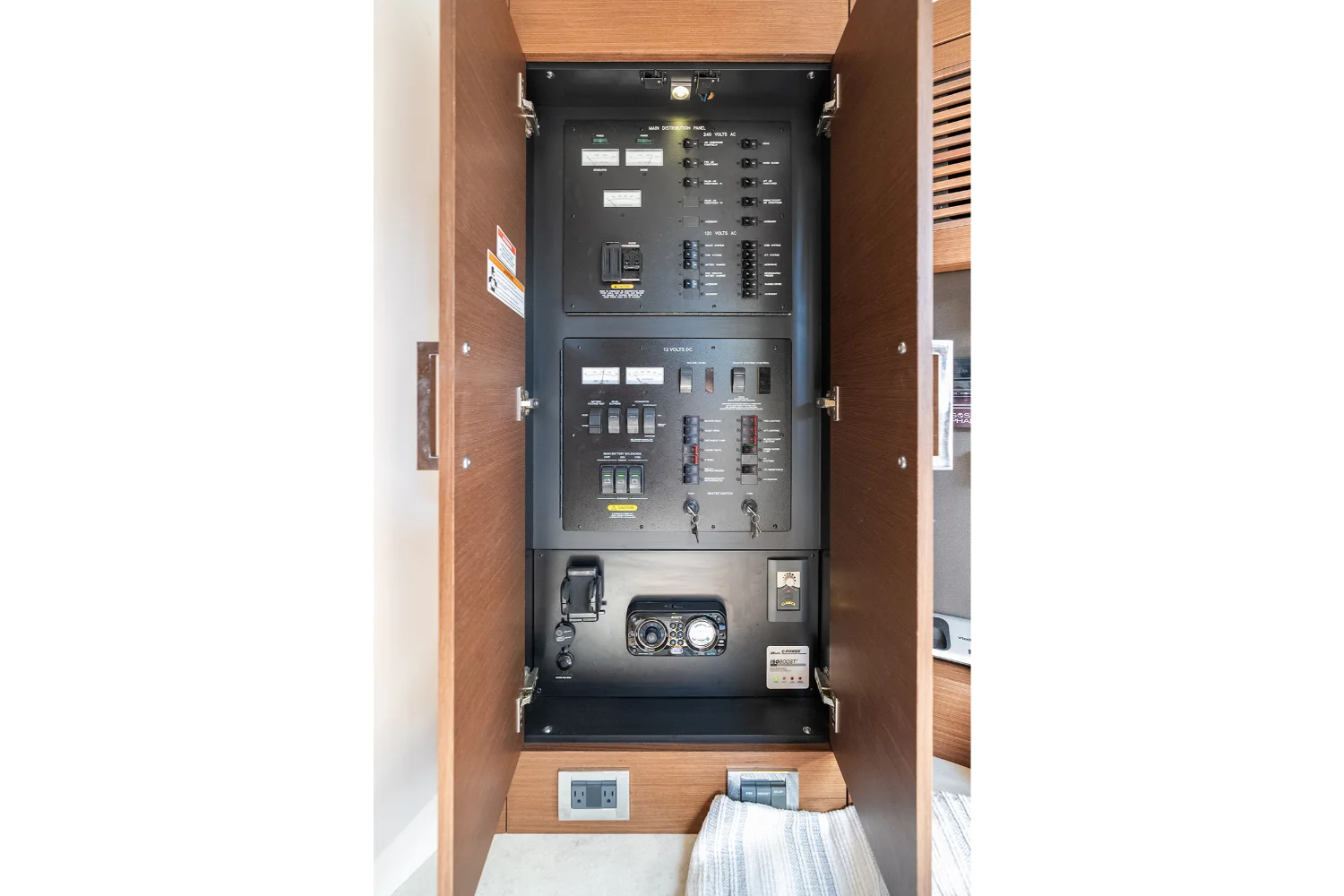 2013 Sea Ray 510 SUNDANCER Image Thumbnail #56