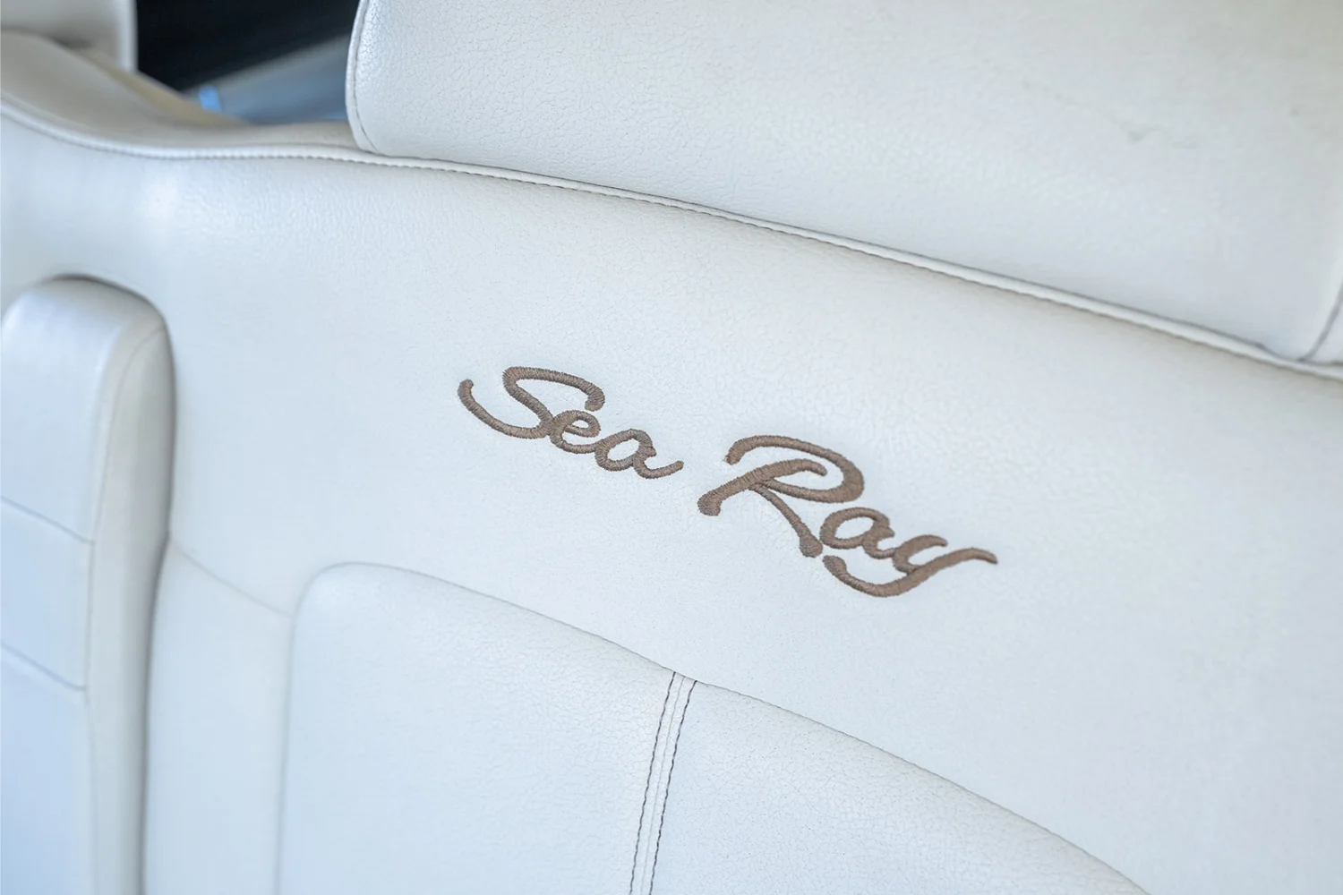 2013 Sea Ray 510 SUNDANCER Image Thumbnail #39