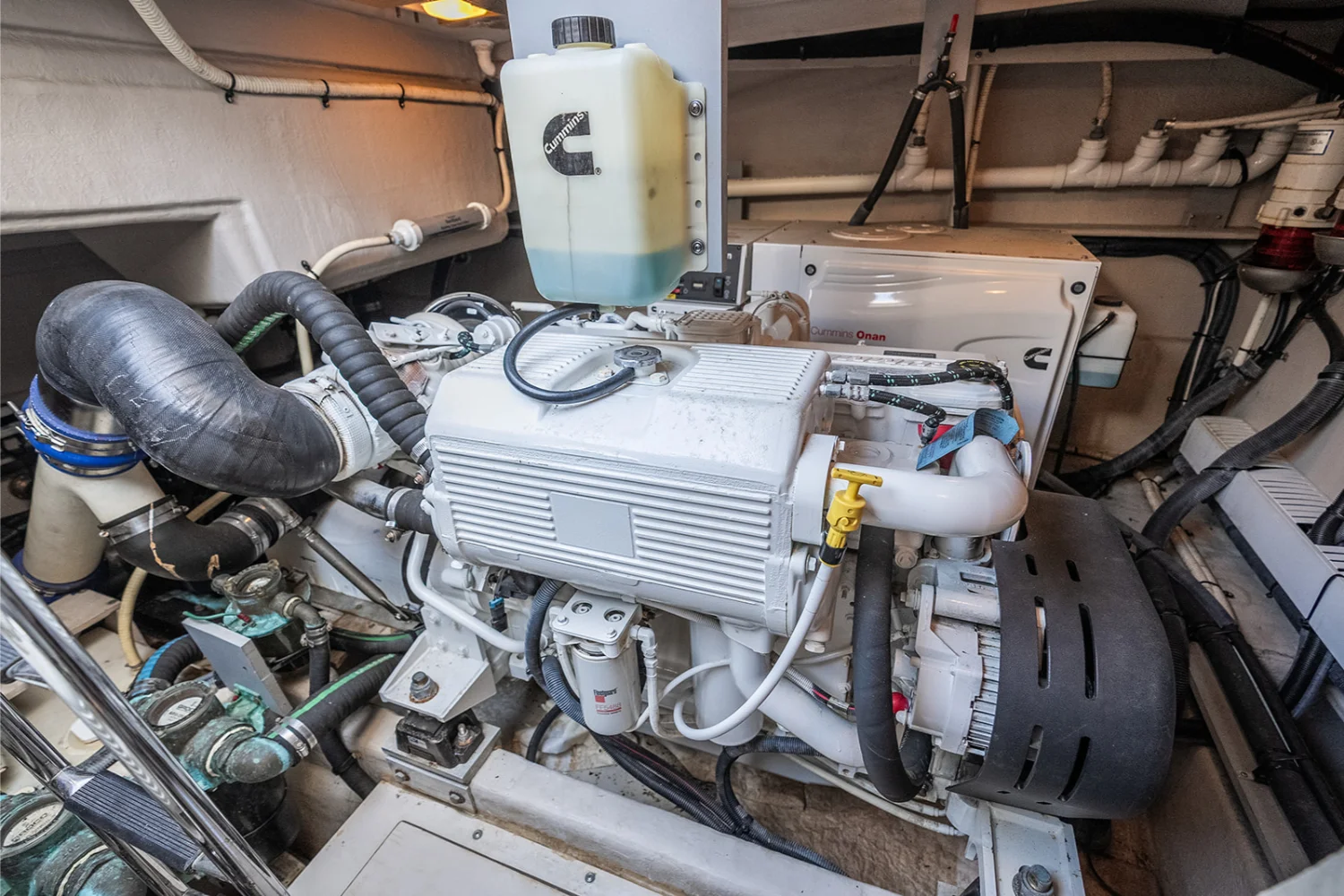 2013 Sea Ray 510 SUNDANCER Image Thumbnail #16