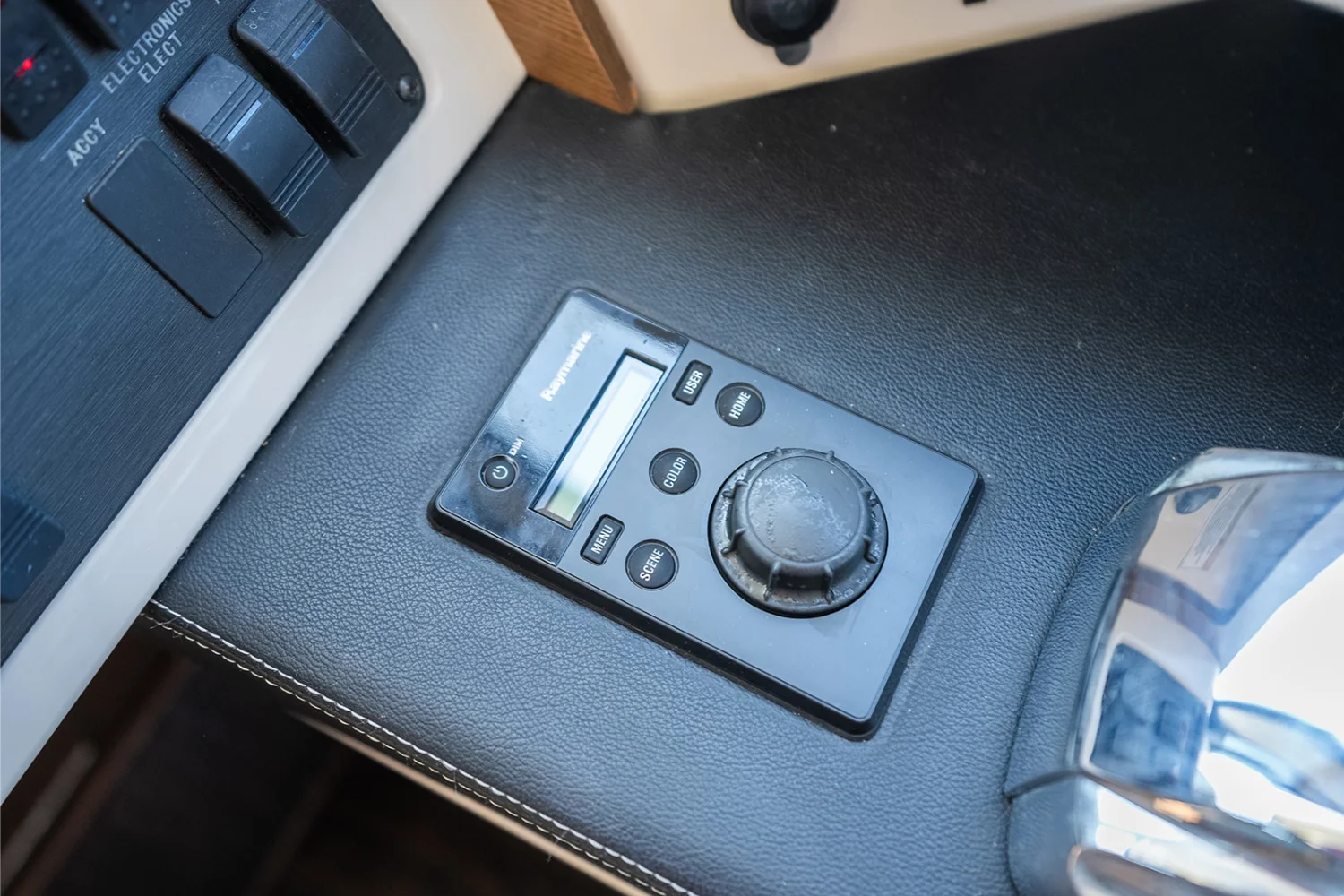 2013 Sea Ray 510 SUNDANCER Image Thumbnail #35