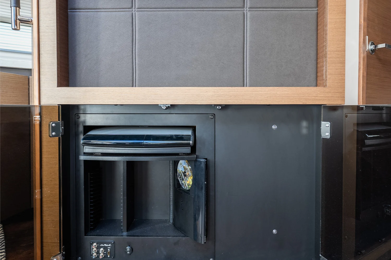 2013 Sea Ray 510 SUNDANCER Image Thumbnail #55