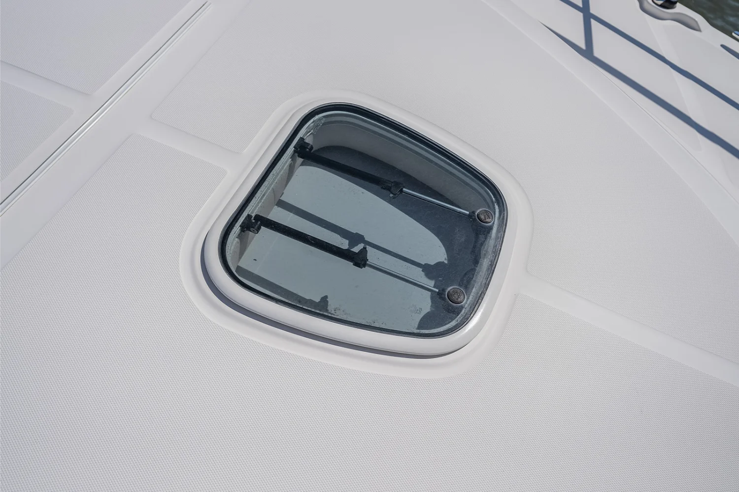 2013 Sea Ray 510 SUNDANCER Image Thumbnail #76