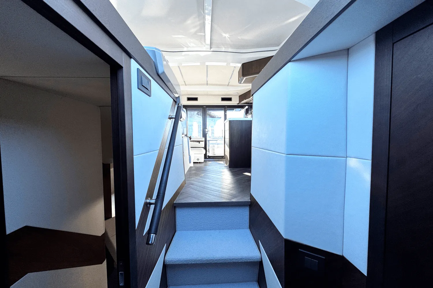 2025 Galeon 450 HTC Image Thumbnail #15
