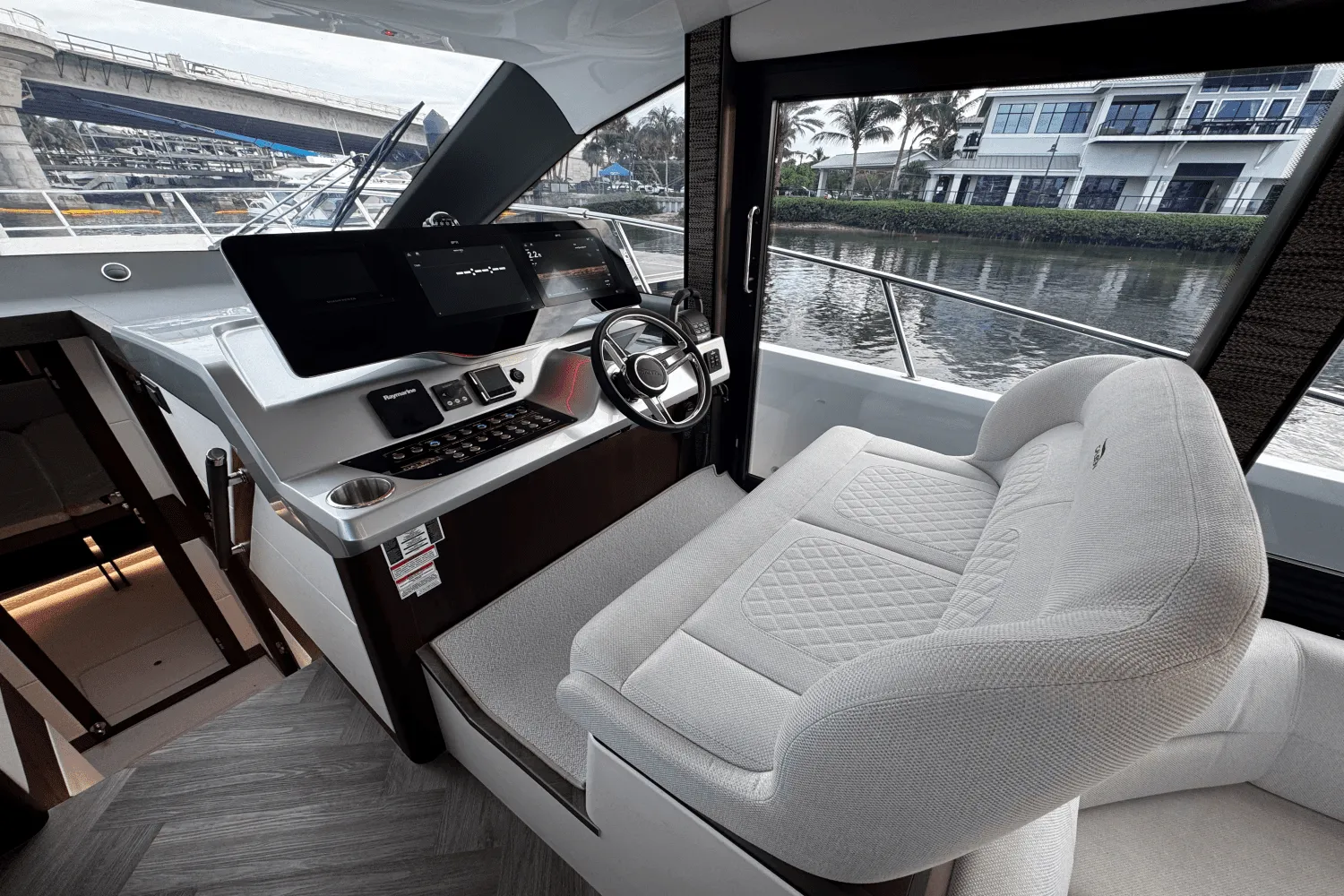 2025 Galeon 450 HTC Image Thumbnail #9