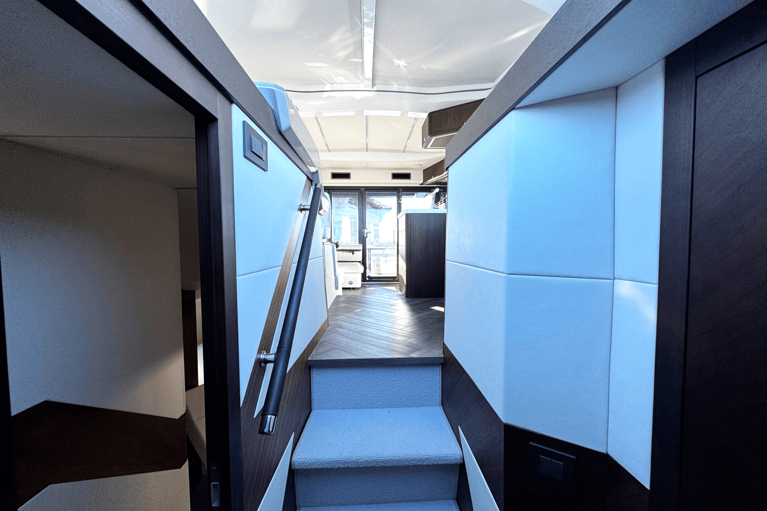 2025 Galeon 450 HTC Image Thumbnail #15