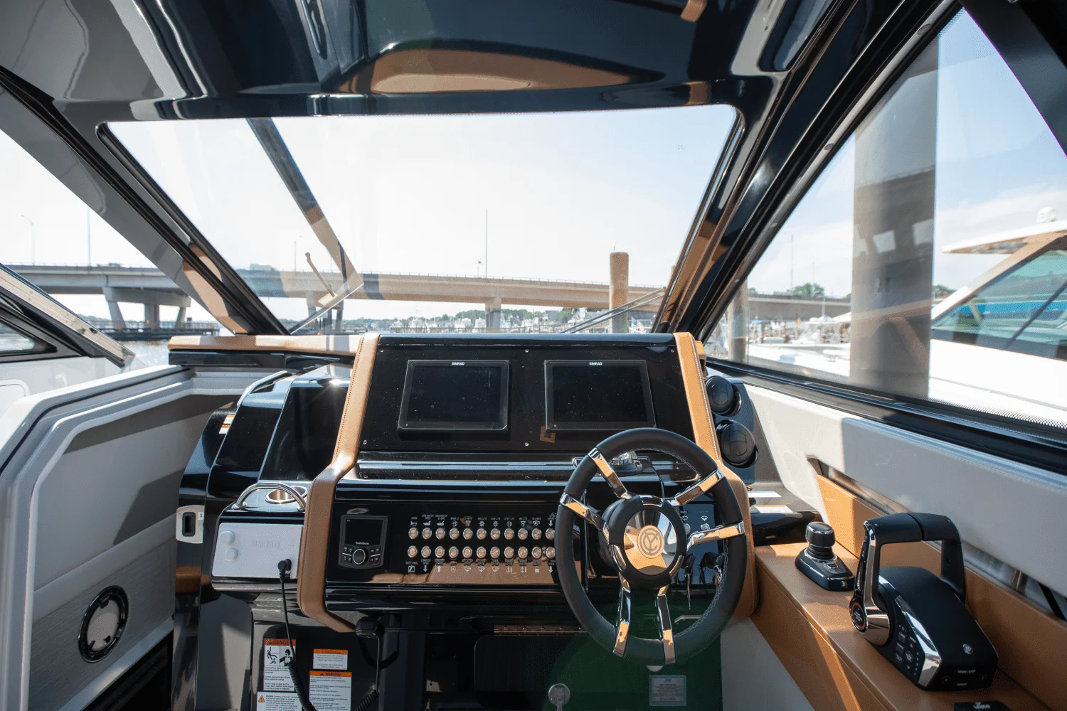 2024 Cruisers Yachts 42 GLS South Beach Outboard Image Thumbnail #50