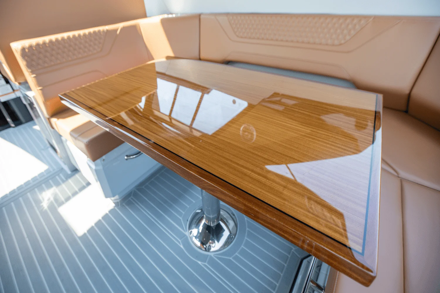 2024 Cruisers Yachts 42 GLS South Beach Outboard Image Thumbnail #41