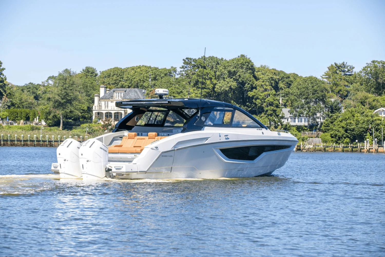 2024 Cruisers Yachts 42 GLS South Beach Outboard Image Thumbnail #14