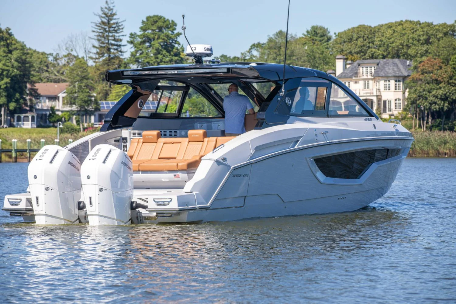 2024 Cruisers Yachts 42 GLS South Beach Outboard Image Thumbnail #18