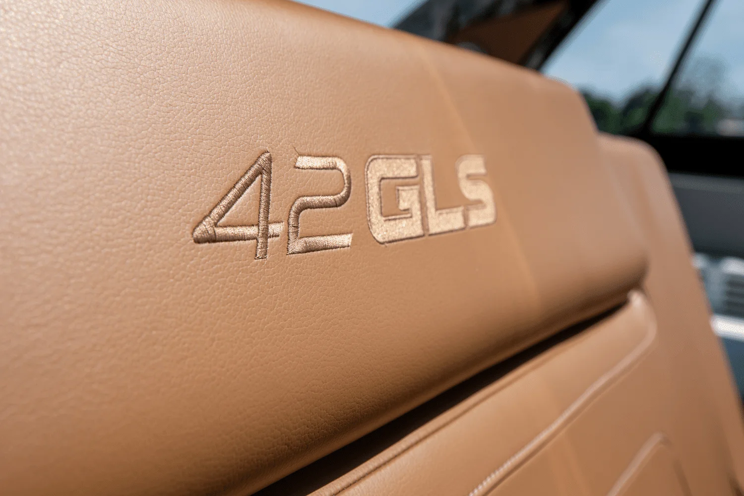 2024 Cruisers Yachts 42 GLS South Beach Outboard Image Thumbnail #60