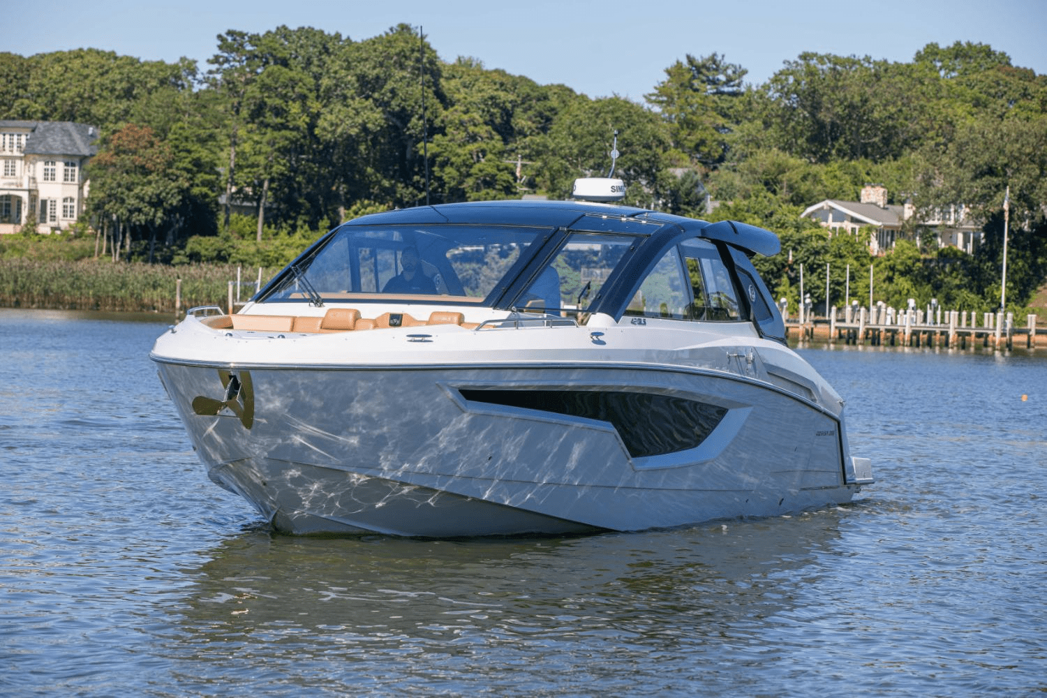 2024 Cruisers Yachts 42 GLS South Beach Outboard Image Thumbnail #10