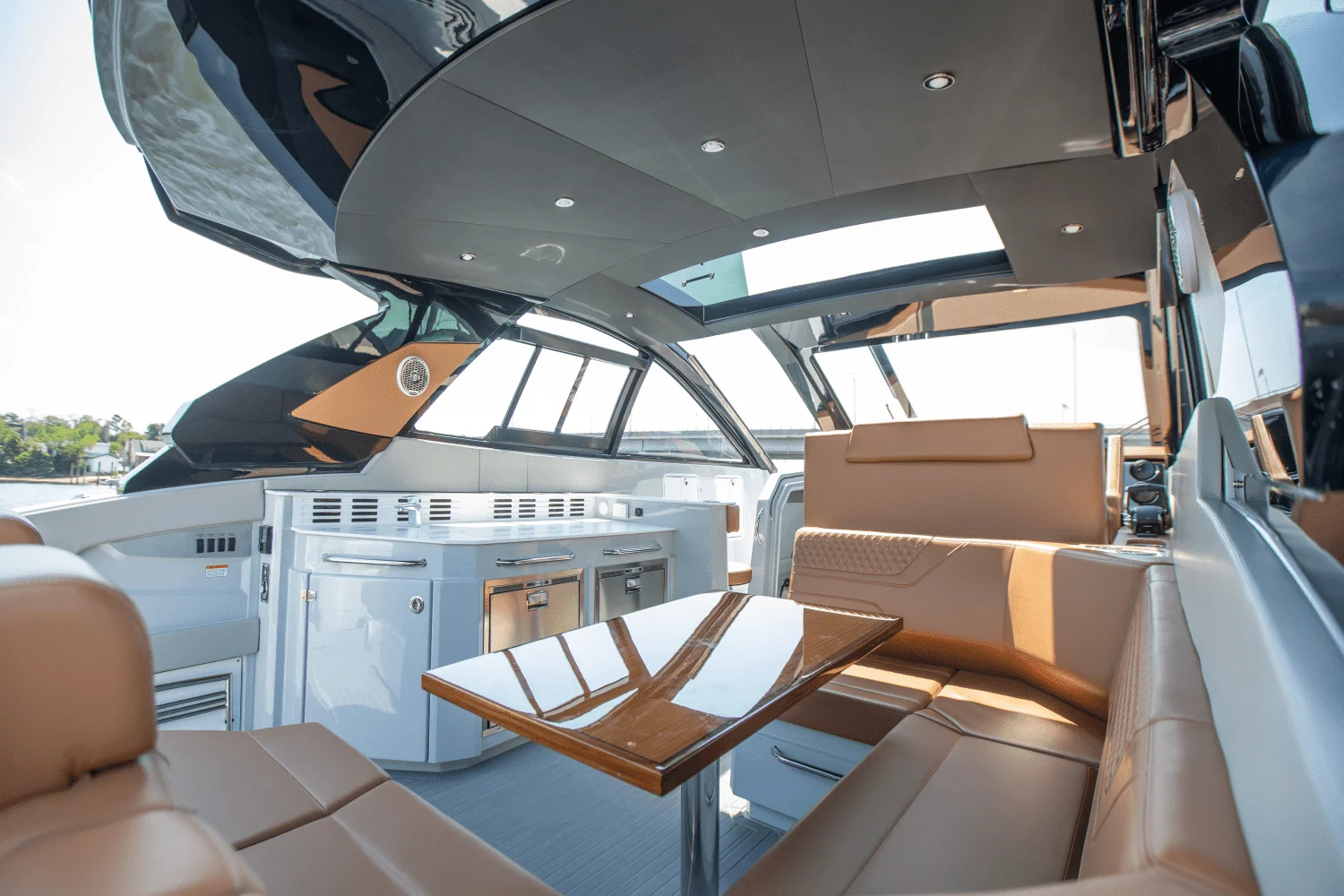 2024 Cruisers Yachts 42 GLS South Beach Outboard Image Thumbnail #37