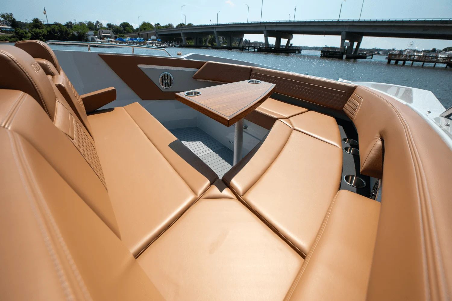 2024 Cruisers Yachts 42 GLS South Beach Outboard Image Thumbnail #77