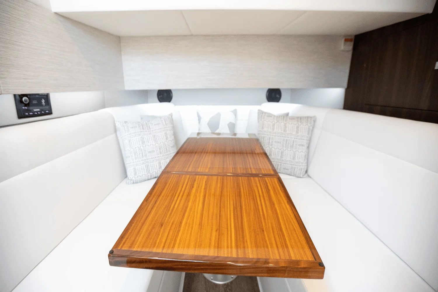 2024 Cruisers Yachts 42 GLS South Beach Outboard Image Thumbnail #75