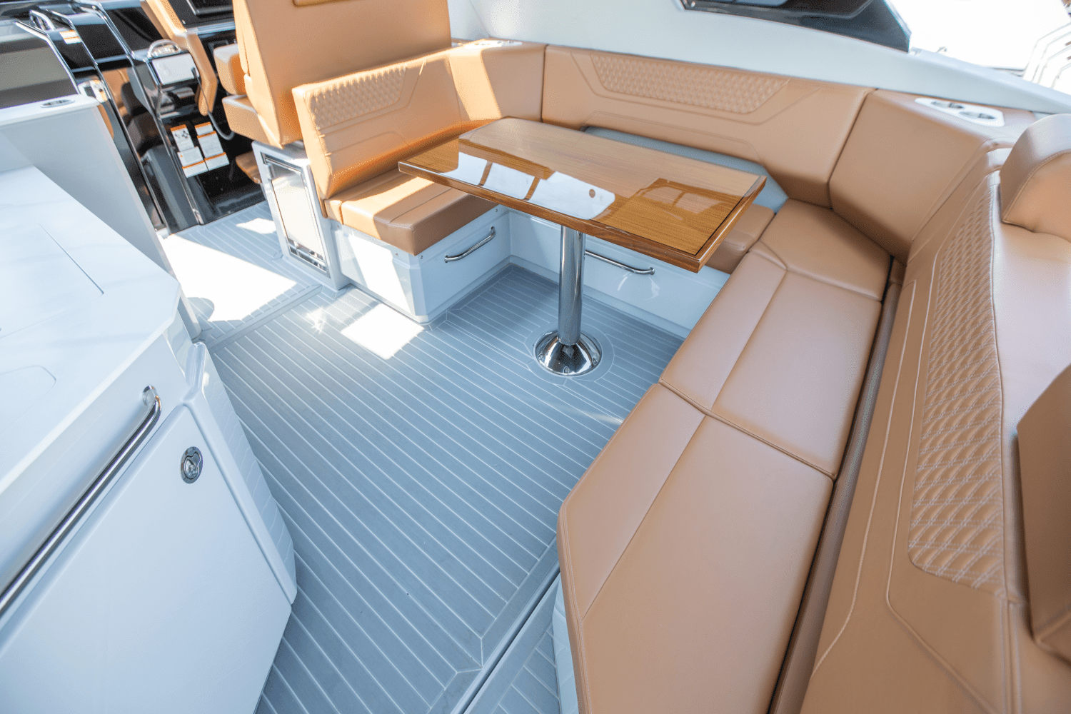 2024 Cruisers Yachts 42 GLS South Beach Outboard Image Thumbnail #39