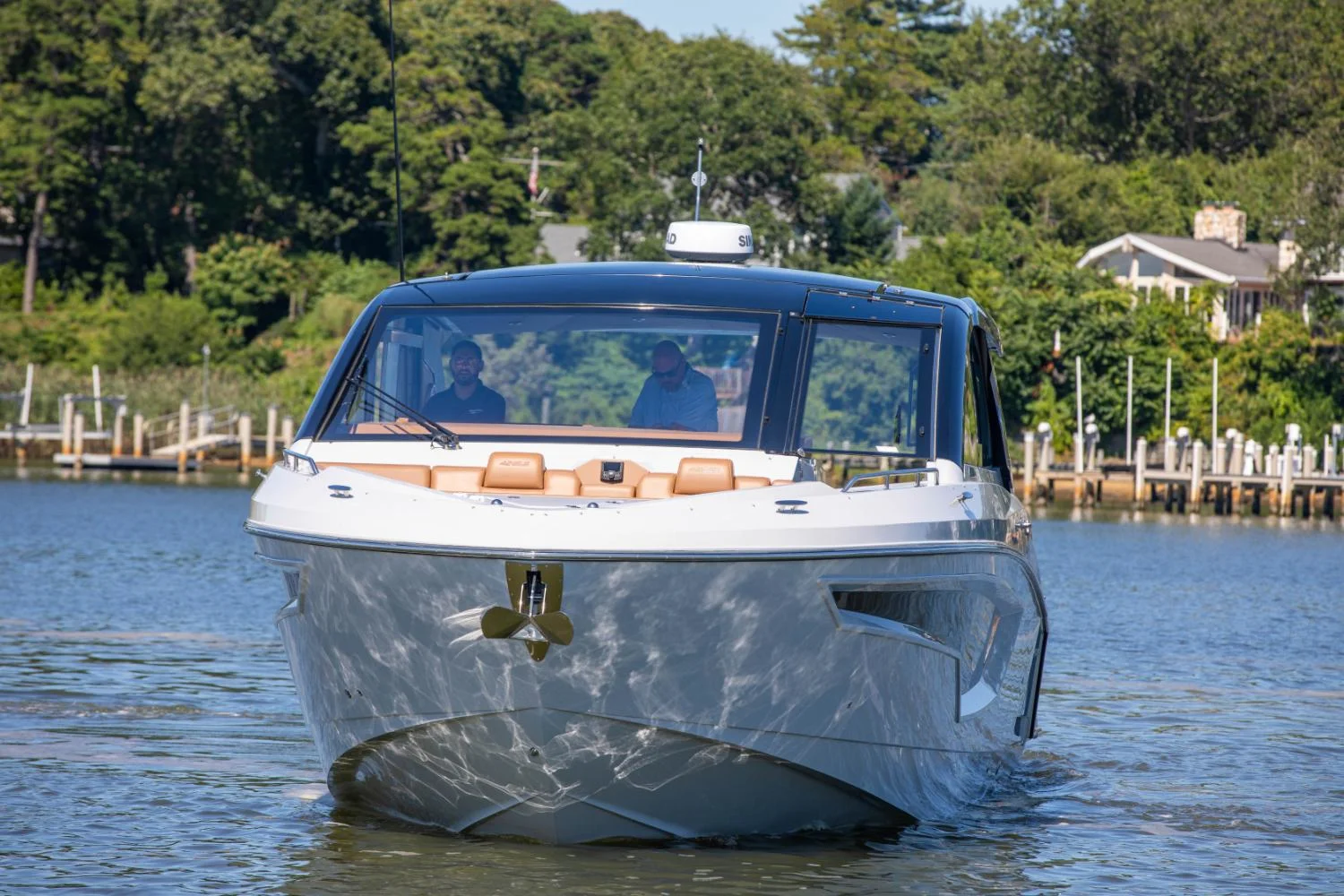 2024 Cruisers Yachts 42 GLS South Beach Outboard Image Thumbnail #9