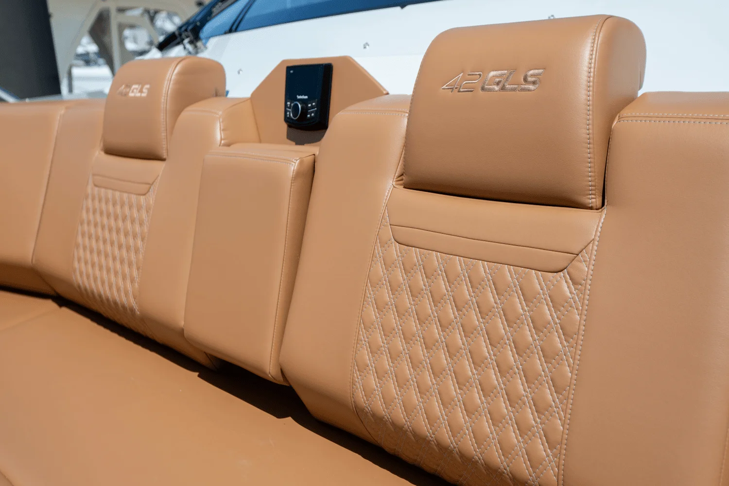 2024 Cruisers Yachts 42 GLS South Beach Outboard Image Thumbnail #79