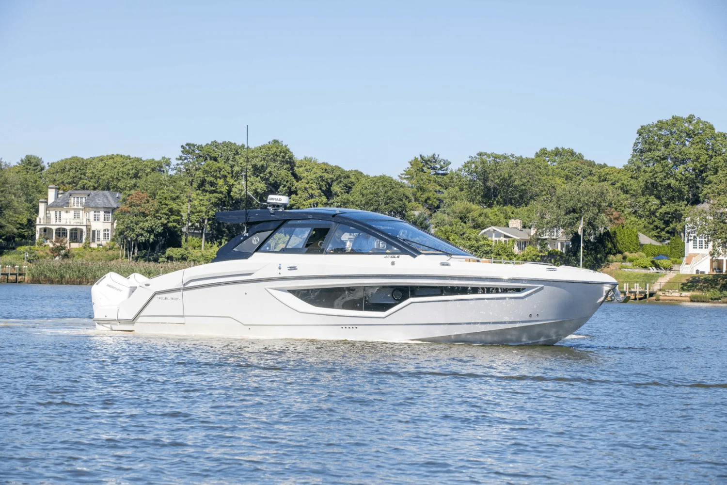 2024 Cruisers Yachts 42 GLS South Beach Outboard Image Thumbnail #2