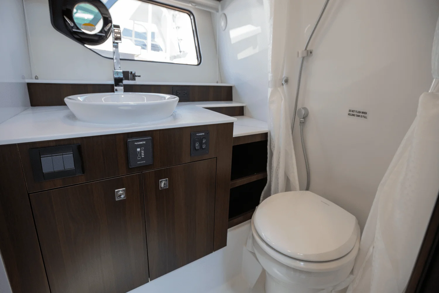 2024 Cruisers Yachts 42 GLS South Beach Outboard Image Thumbnail #70