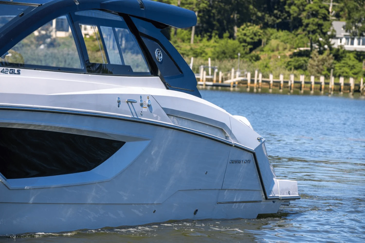 2024 Cruisers Yachts 42 GLS South Beach Outboard Image Thumbnail #12