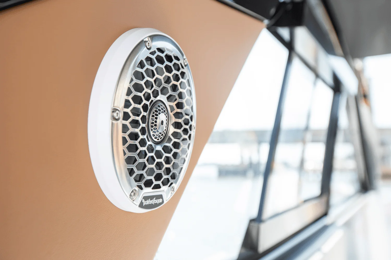 2024 Cruisers Yachts 42 GLS South Beach Outboard Image Thumbnail #42