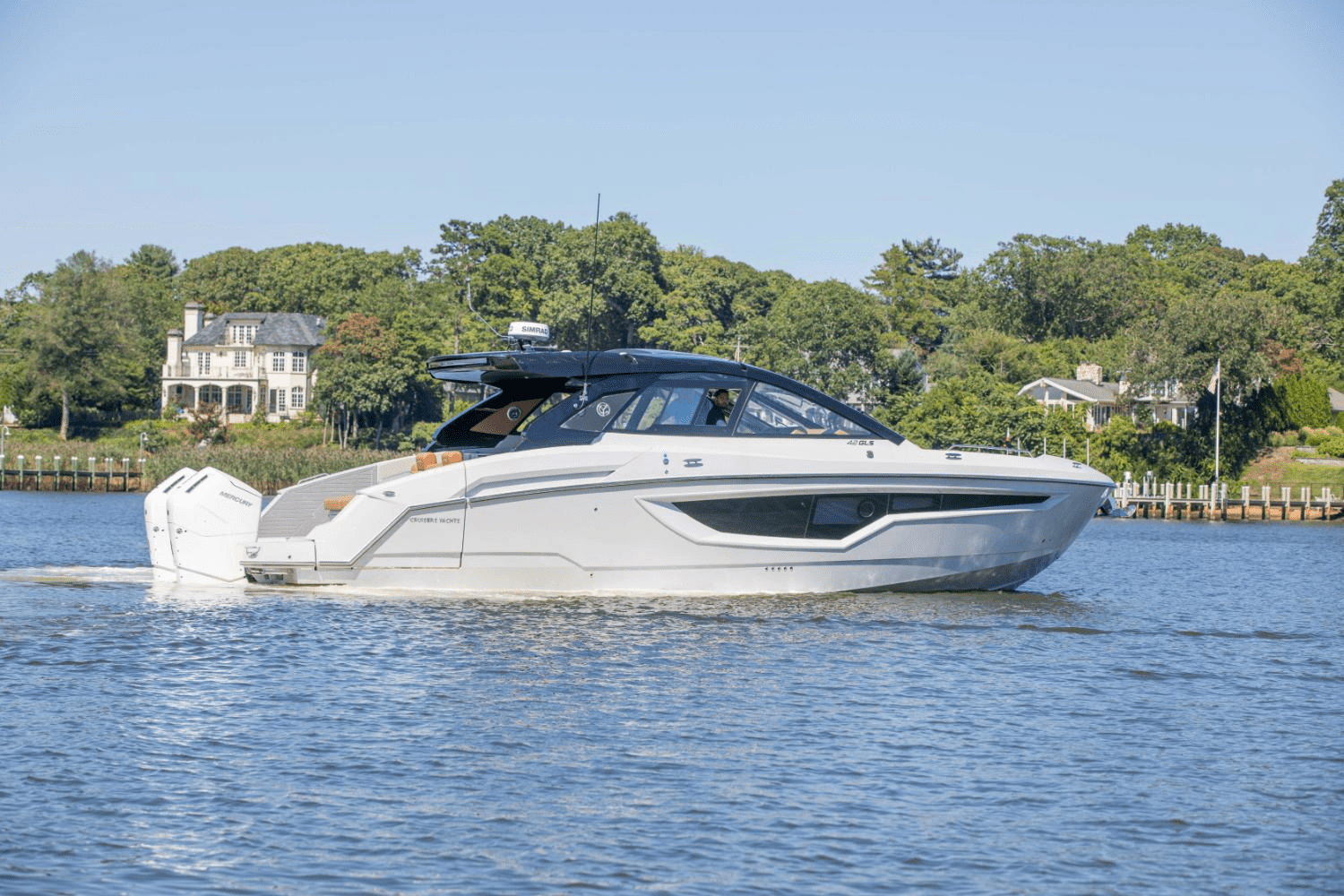 2024 Cruisers Yachts 42 GLS South Beach Outboard Image Thumbnail #6