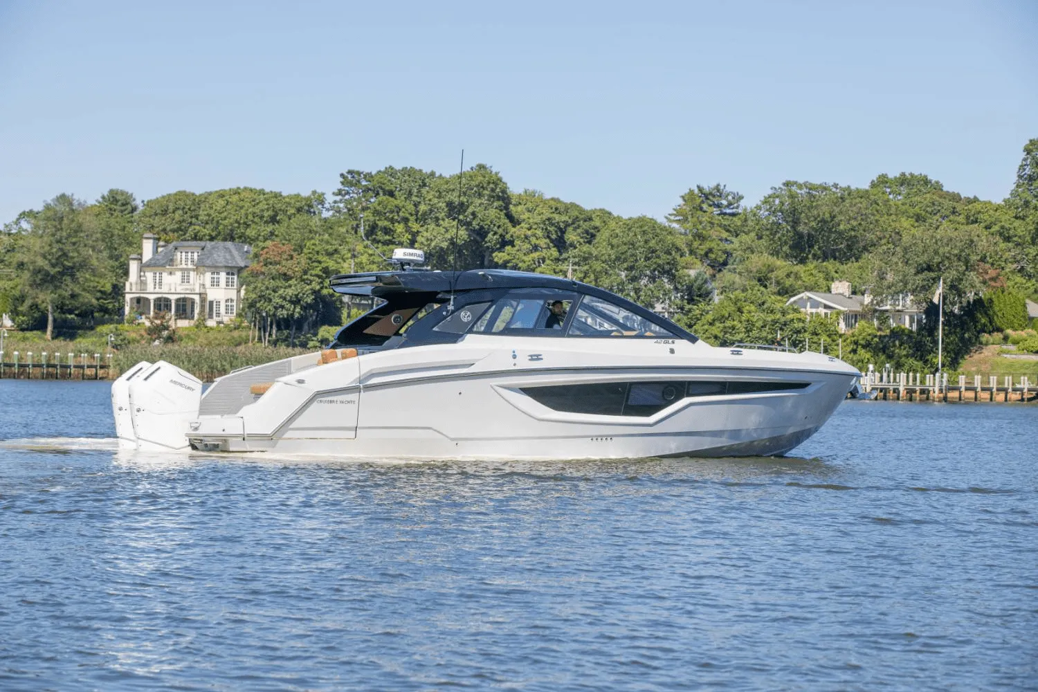 2024 Cruisers Yachts 42 GLS South Beach Outboard Image Thumbnail #6