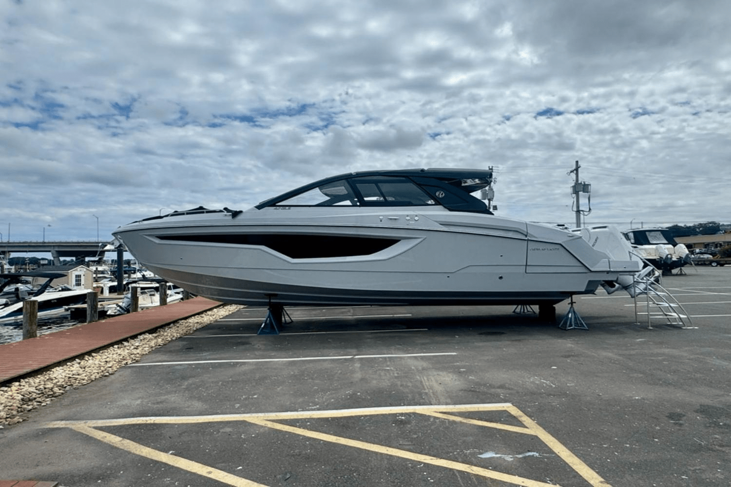 2024 Cruisers Yachts 42 GLS South Beach Outboard Image Thumbnail #0