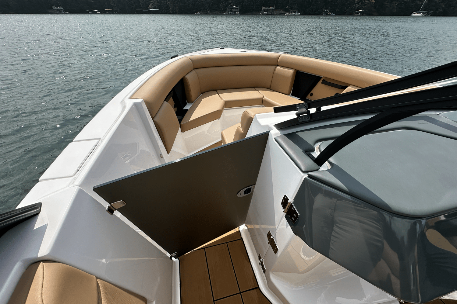 2024 Aviara AV28 Image Thumbnail #19