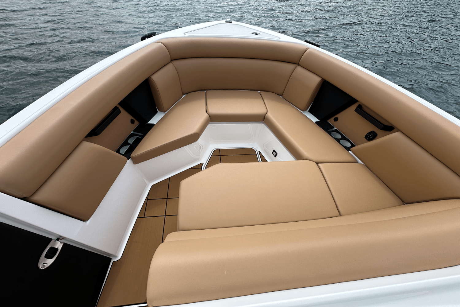 2024 Aviara AV28 Image Thumbnail #16