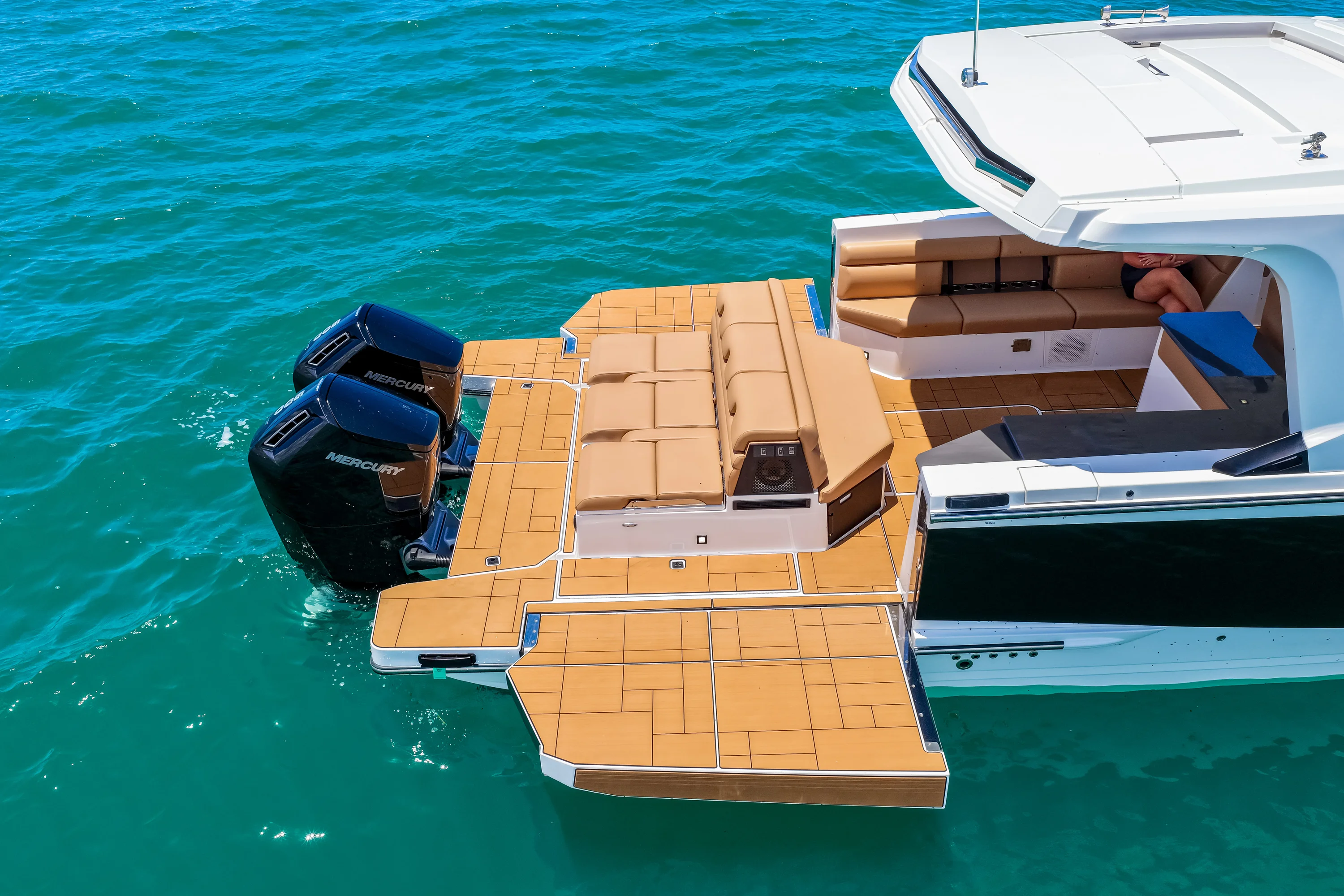 2024 Aviara AV40 Outboard Image Thumbnail #9