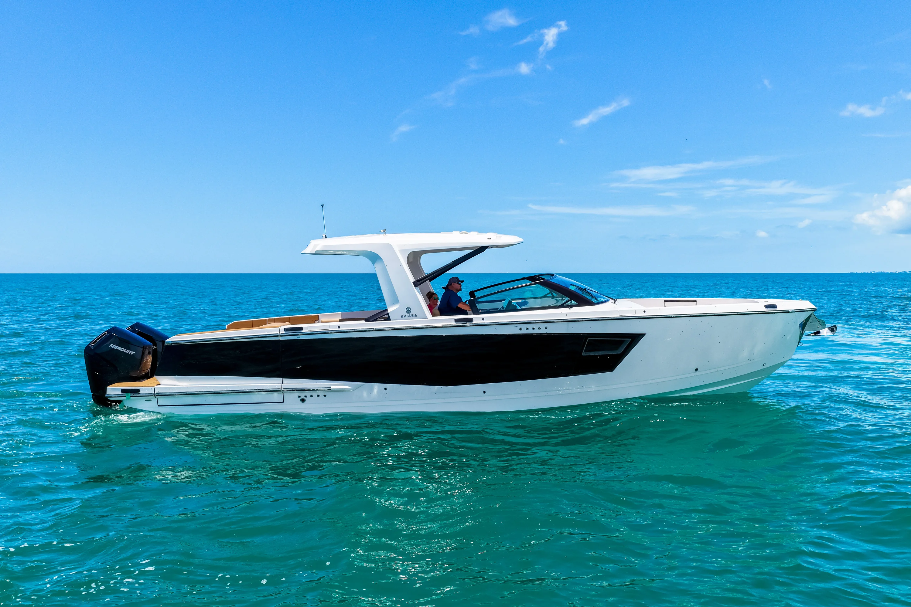 2024 Aviara AV40 Outboard Image Thumbnail #2