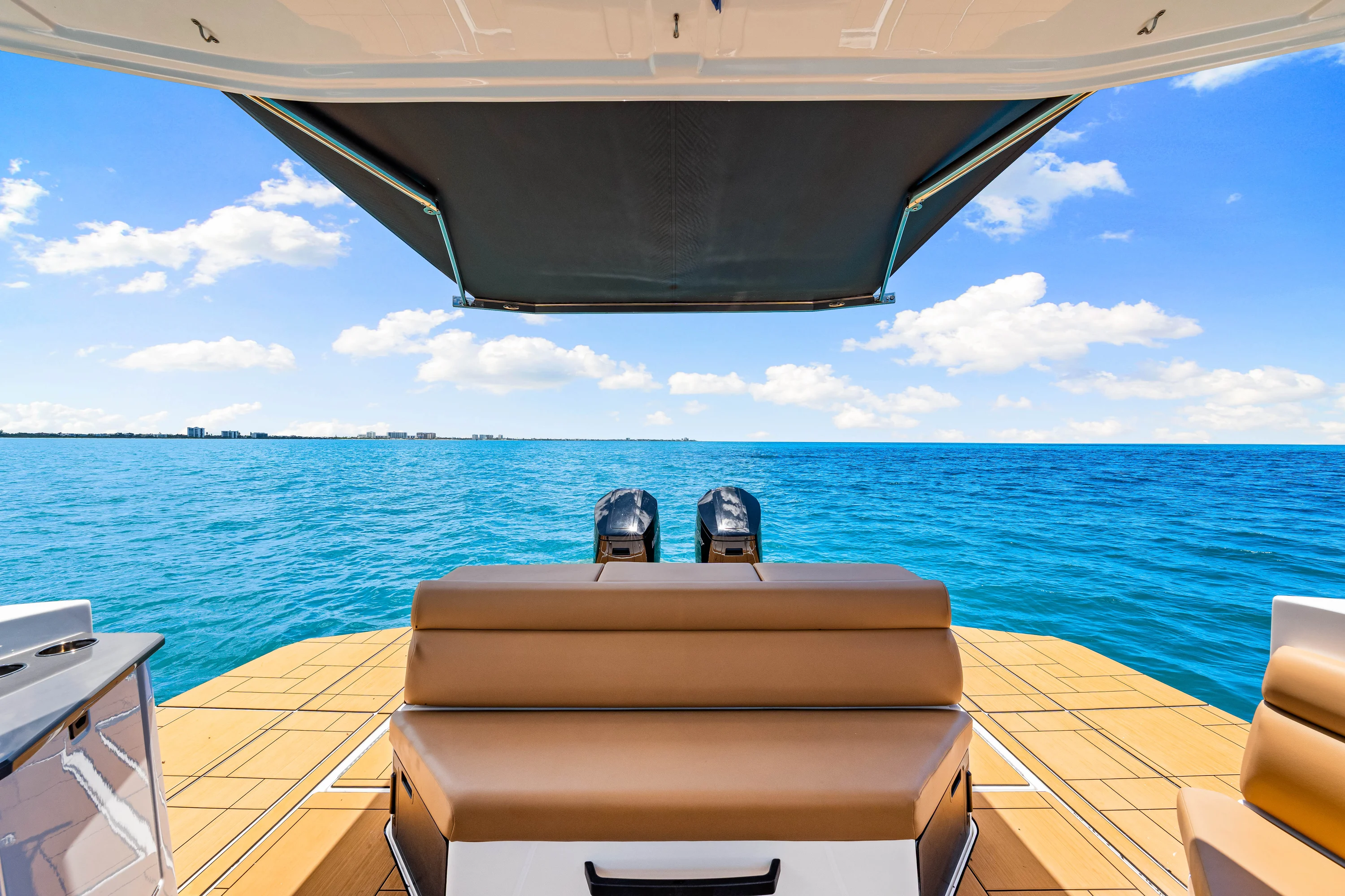 2024 Aviara AV40 Outboard Image Thumbnail #30