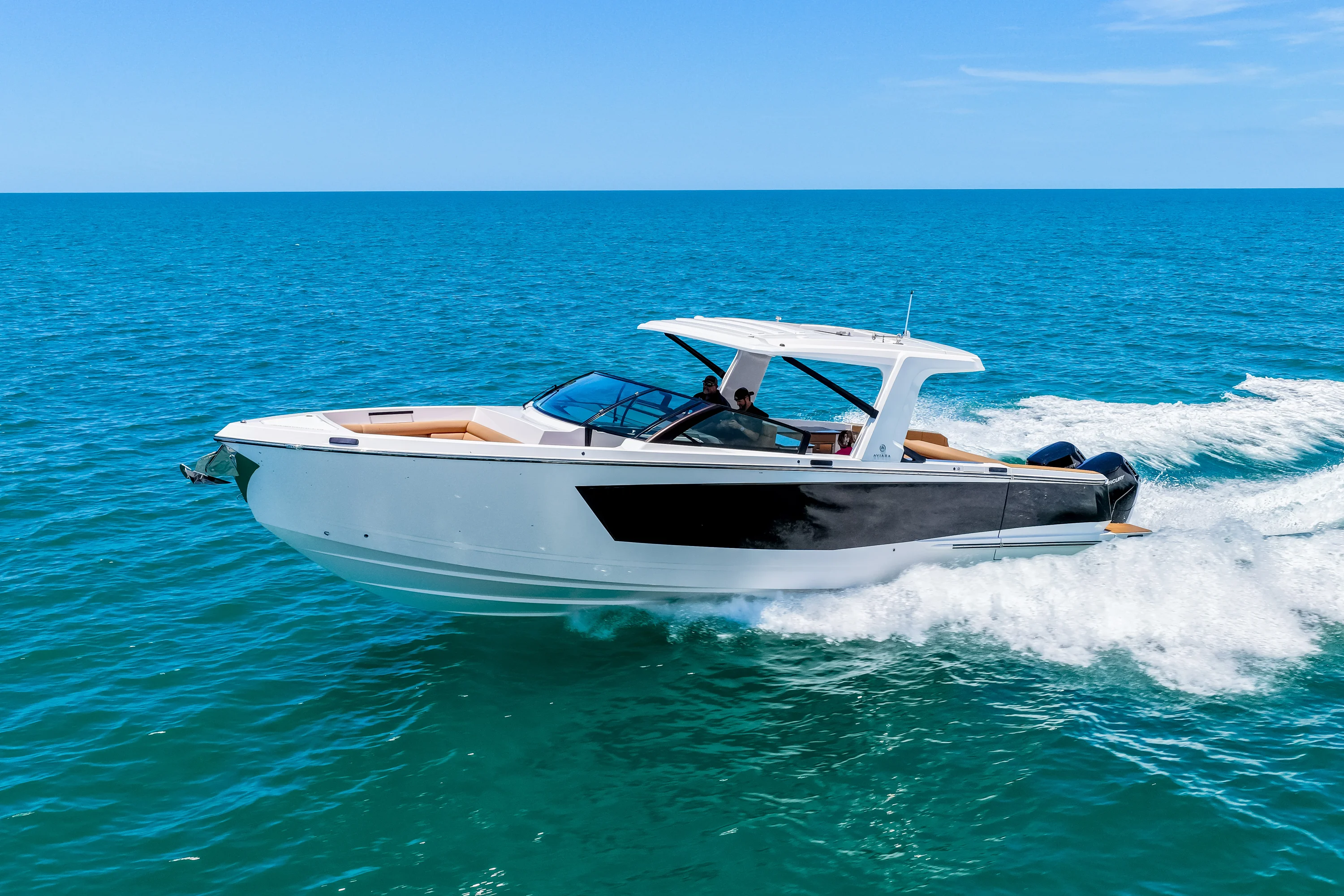 2024 Aviara AV40 Outboard Image Thumbnail #11