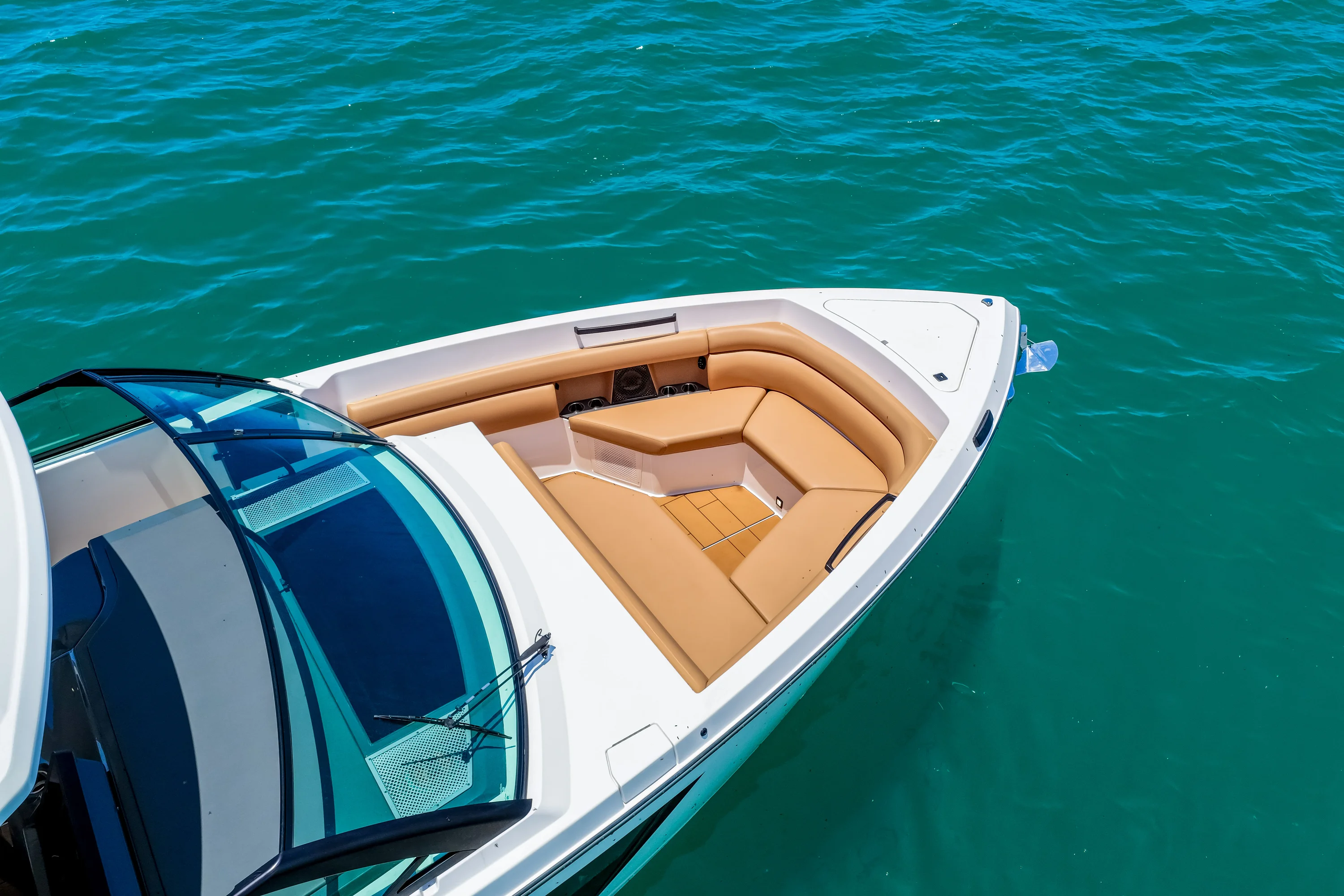 2024 Aviara AV40 Outboard Image Thumbnail #10