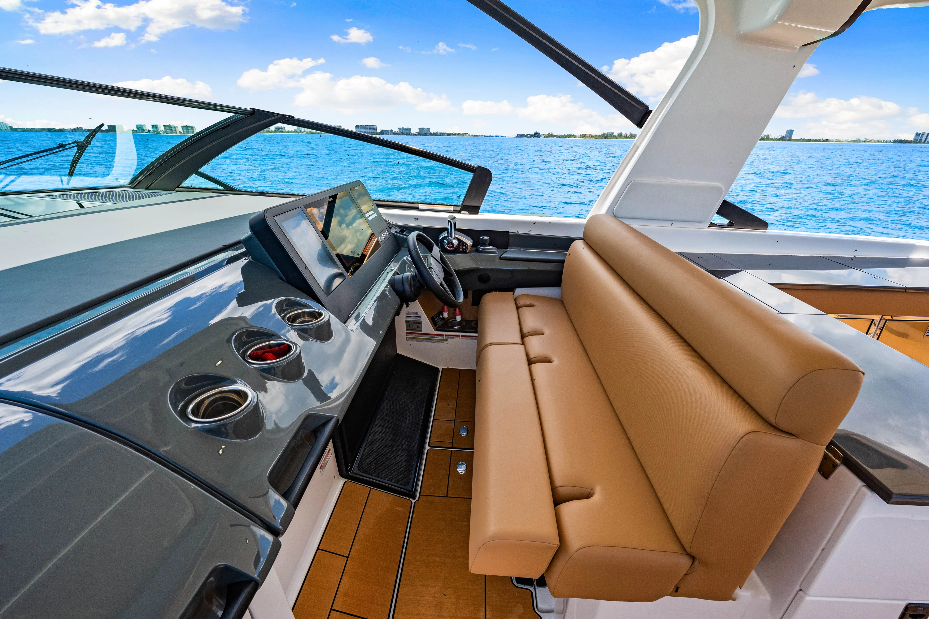 2024 Aviara AV40 Outboard Image Thumbnail #28