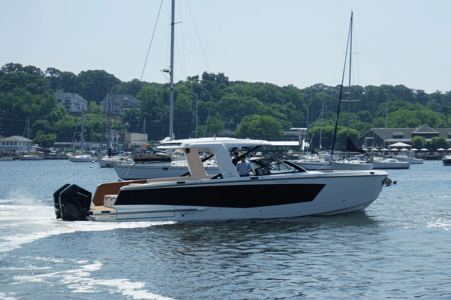 2024 Aviara AV40 Outboard Image Thumbnail #2