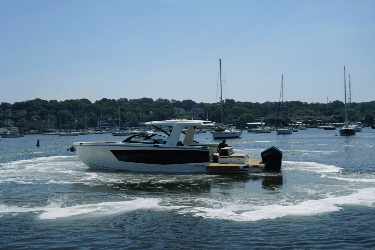 2024 Aviara AV40 Outboard Image Thumbnail #4