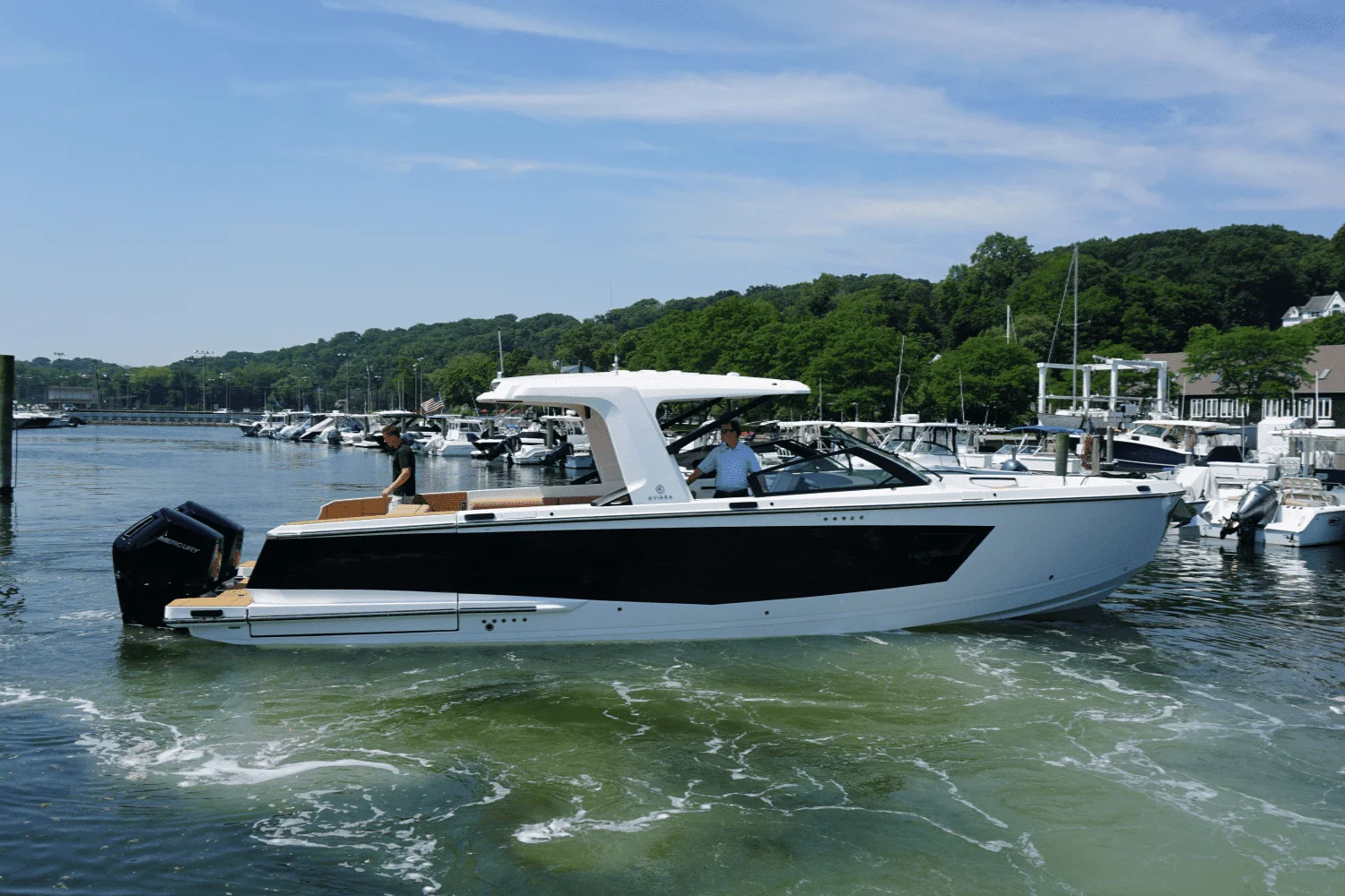 2024 Aviara AV40 Outboard Image Thumbnail #0