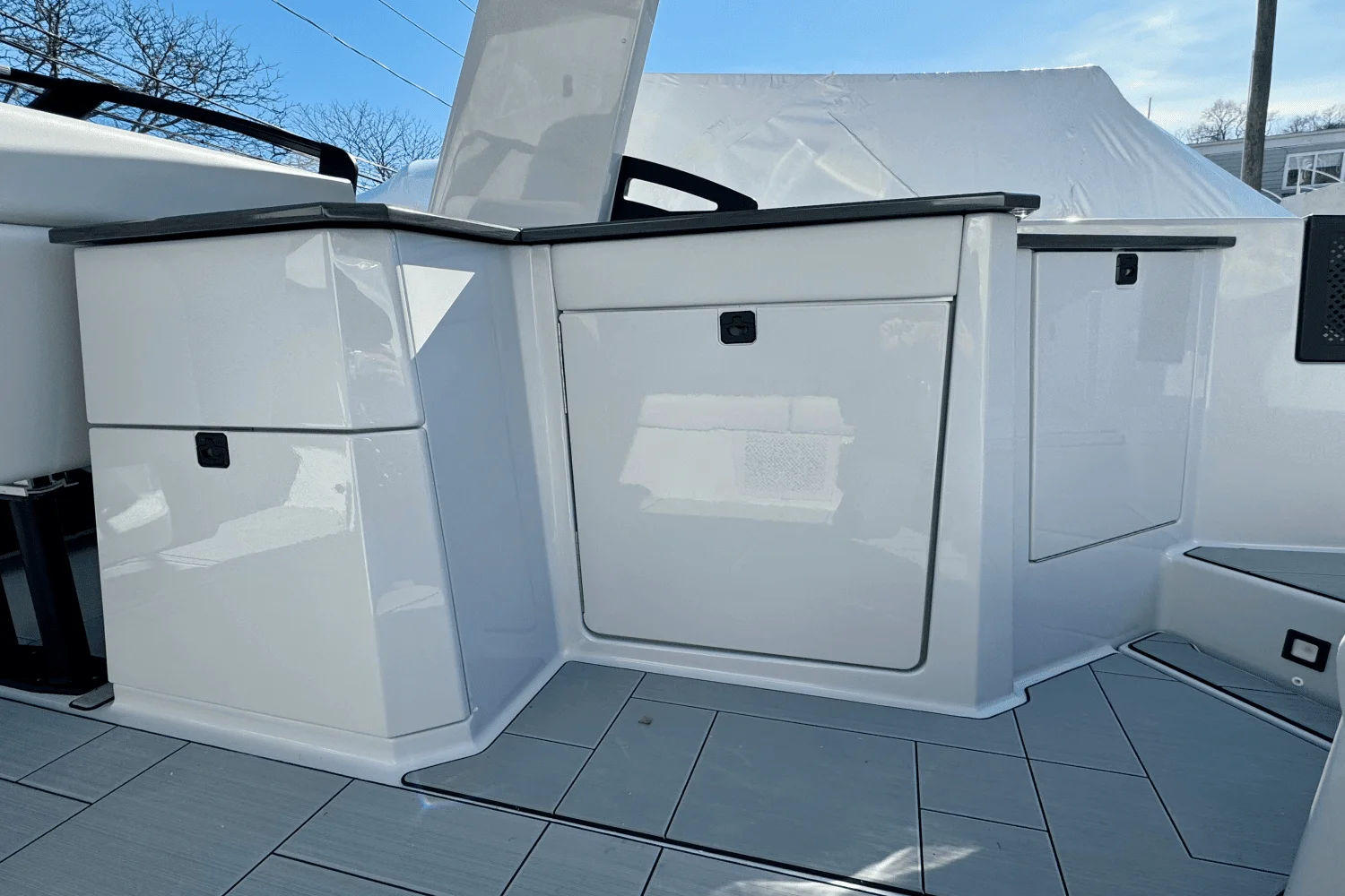 2024 Aviara AV32 Outboard Image Thumbnail #13