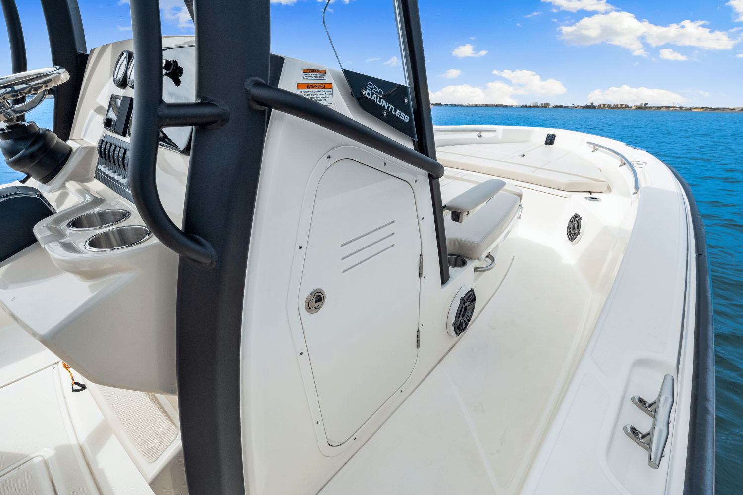 2025 Boston Whaler 220 Dauntless Image Thumbnail #41