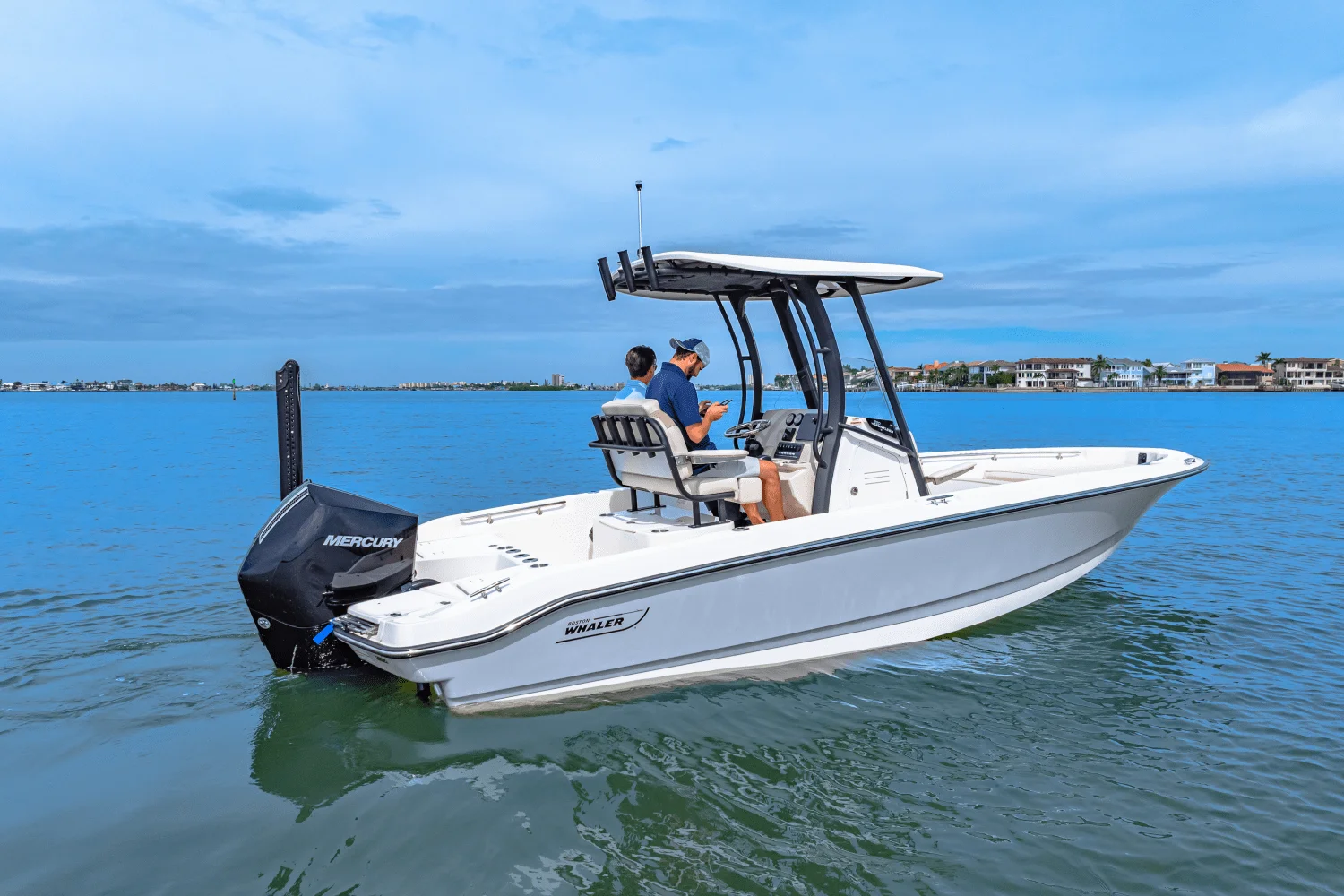 2025 Boston Whaler 220 Dauntless Image Thumbnail #14