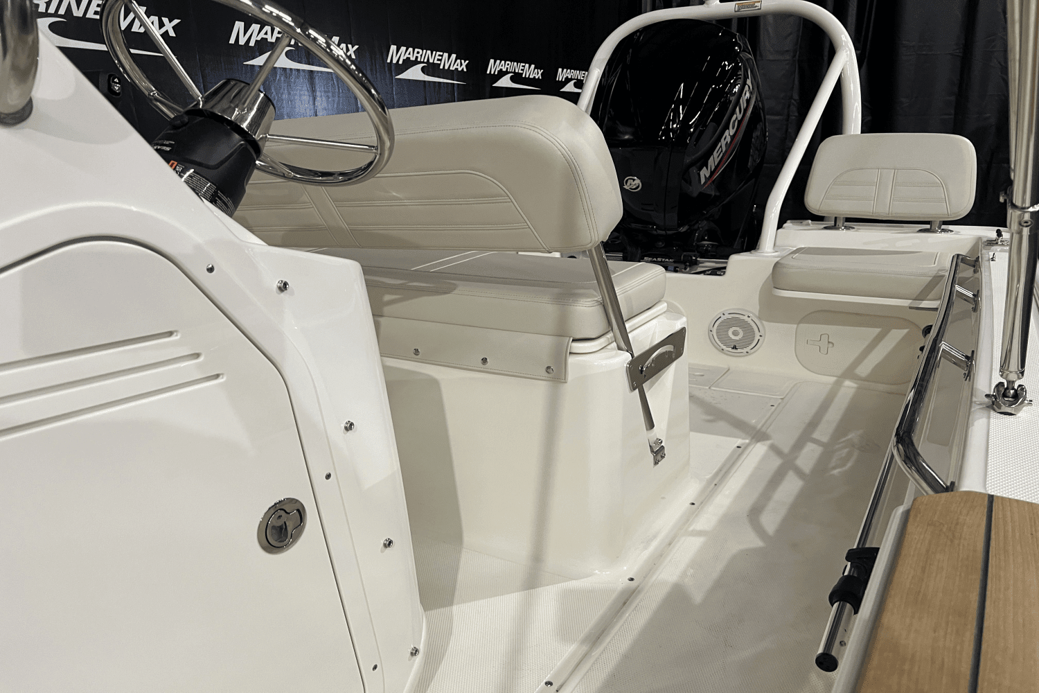 2025 Boston Whaler 170 Montauk Image Thumbnail #8