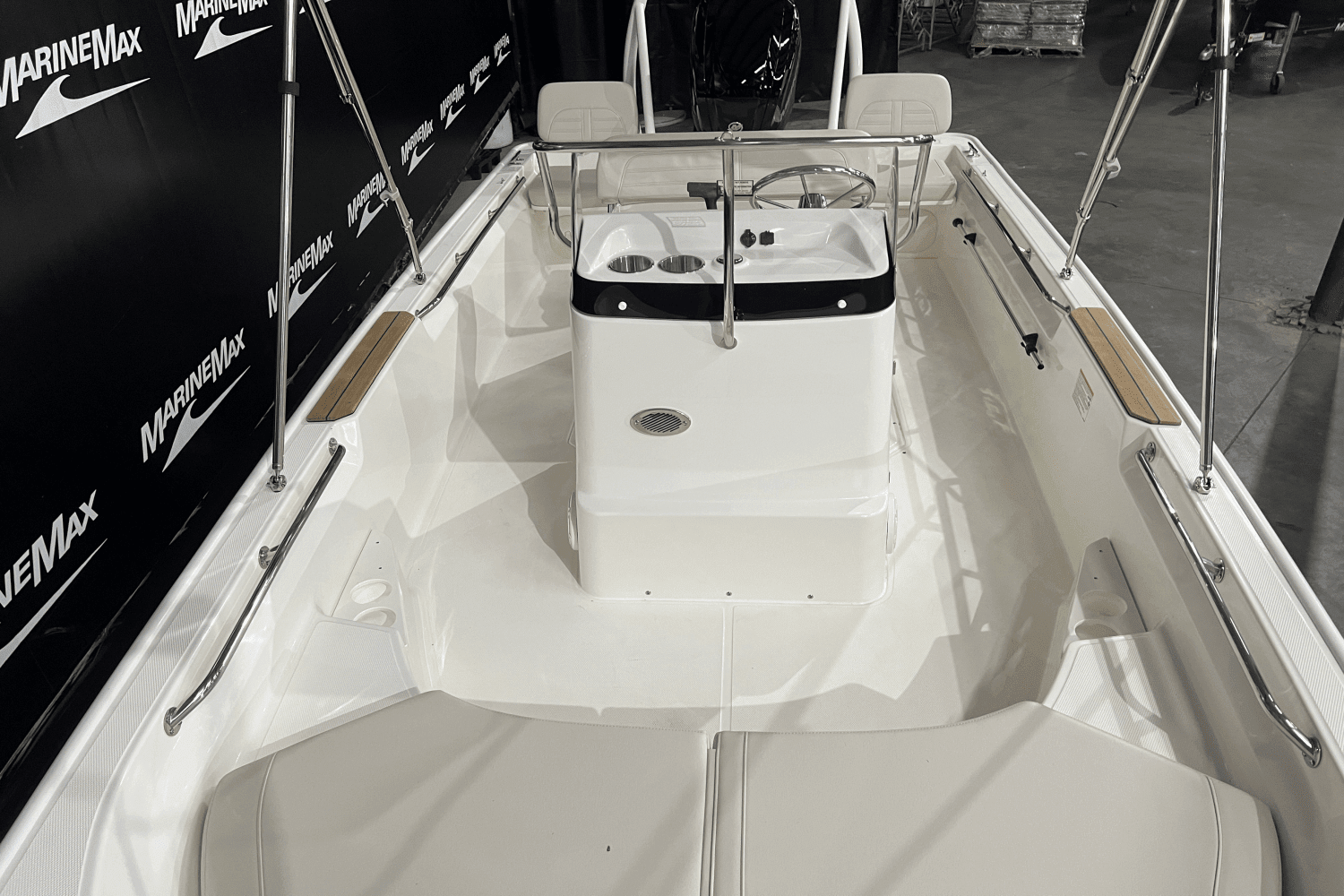 2025 Boston Whaler 170 Montauk Image Thumbnail #16