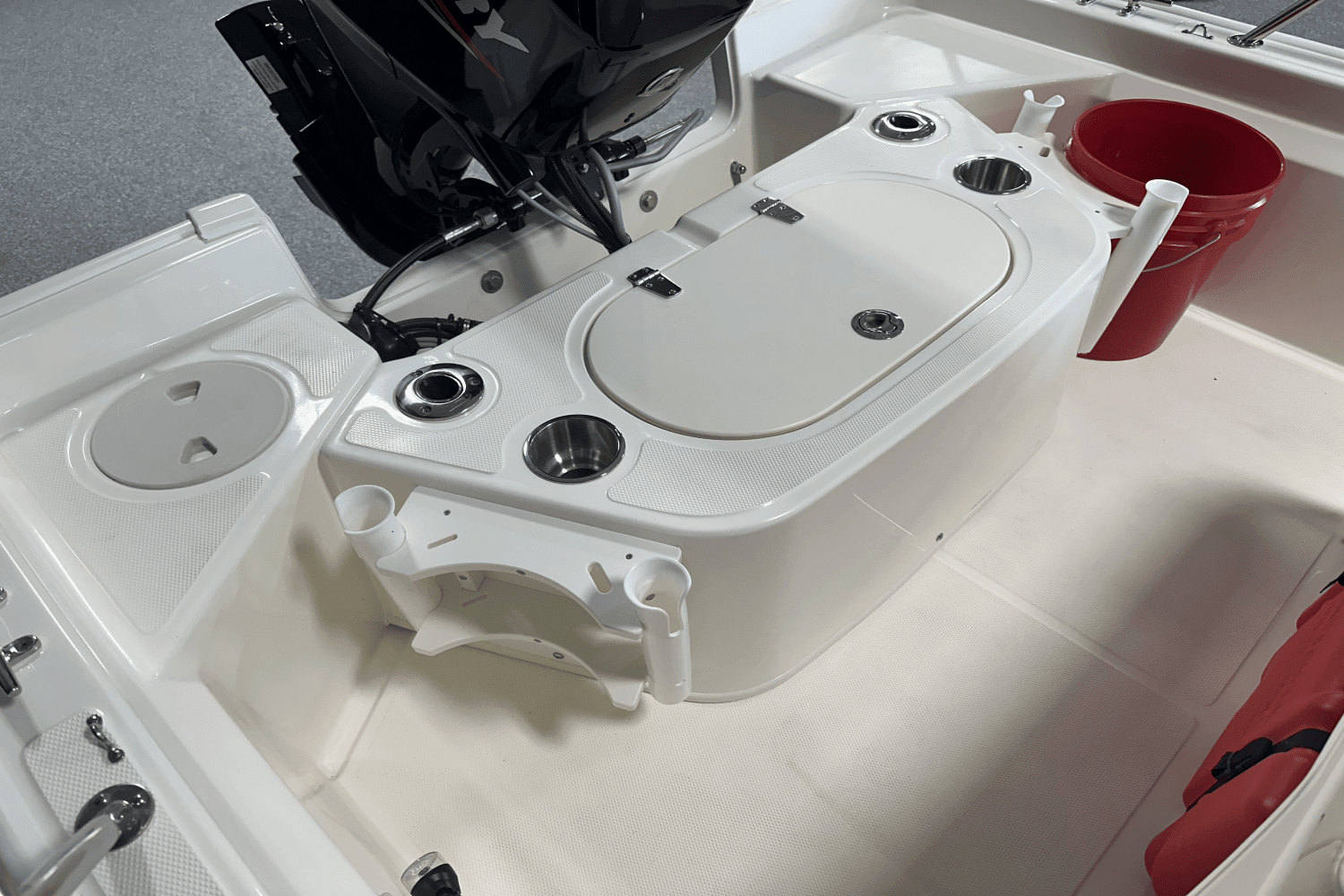 2025 Boston Whaler 150 Montauk Image Thumbnail #30