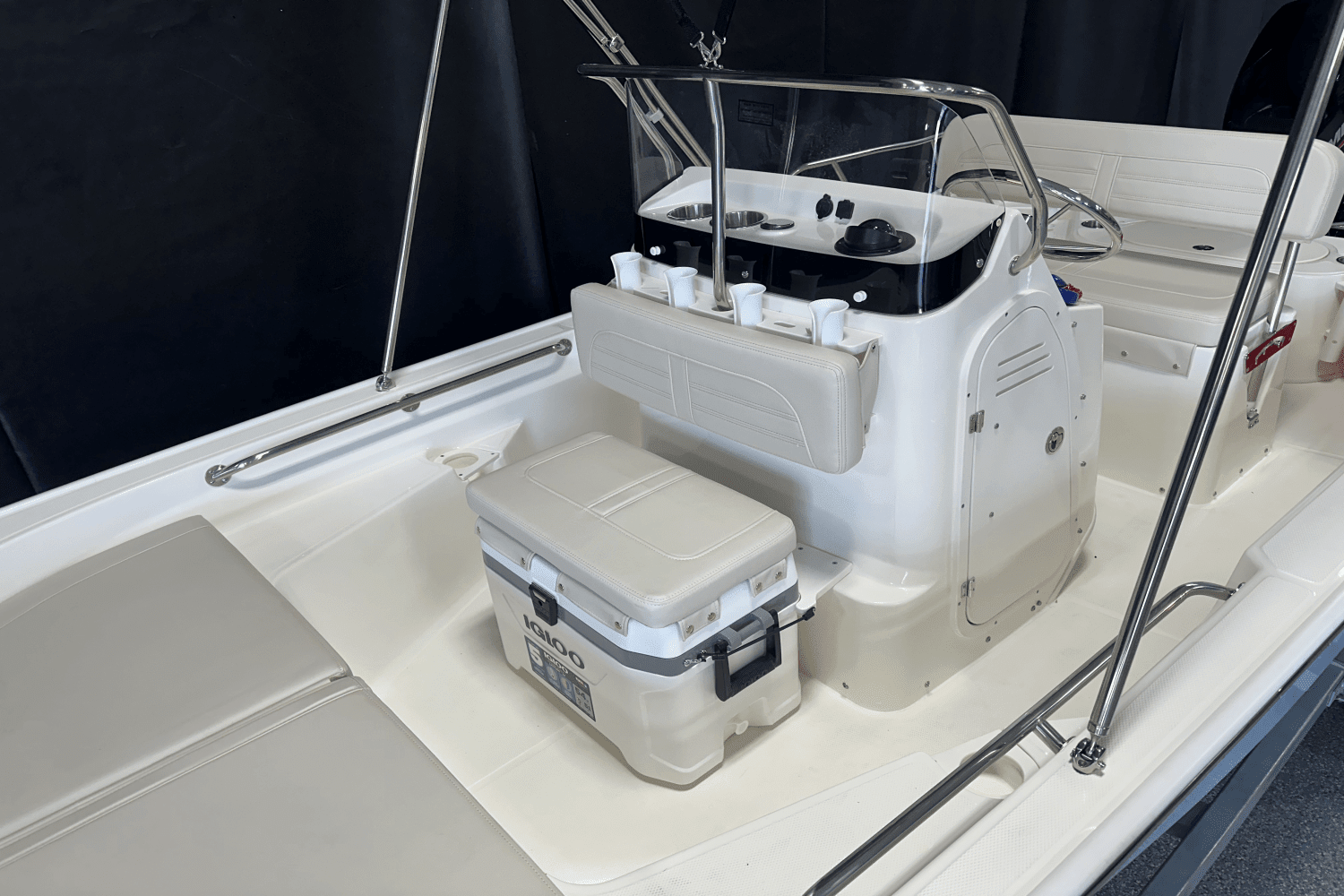 2025 Boston Whaler 150 Montauk Image Thumbnail #11